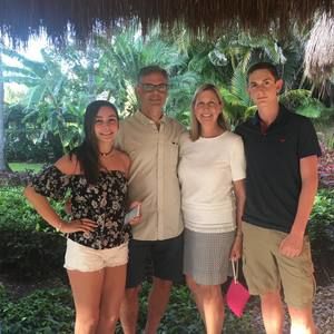 Meet your Posher, Lisa